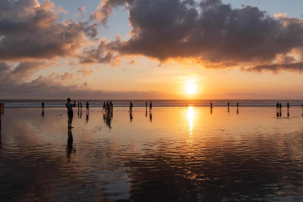 Seminyak Beach Hut公寓式酒店 外观 照片
